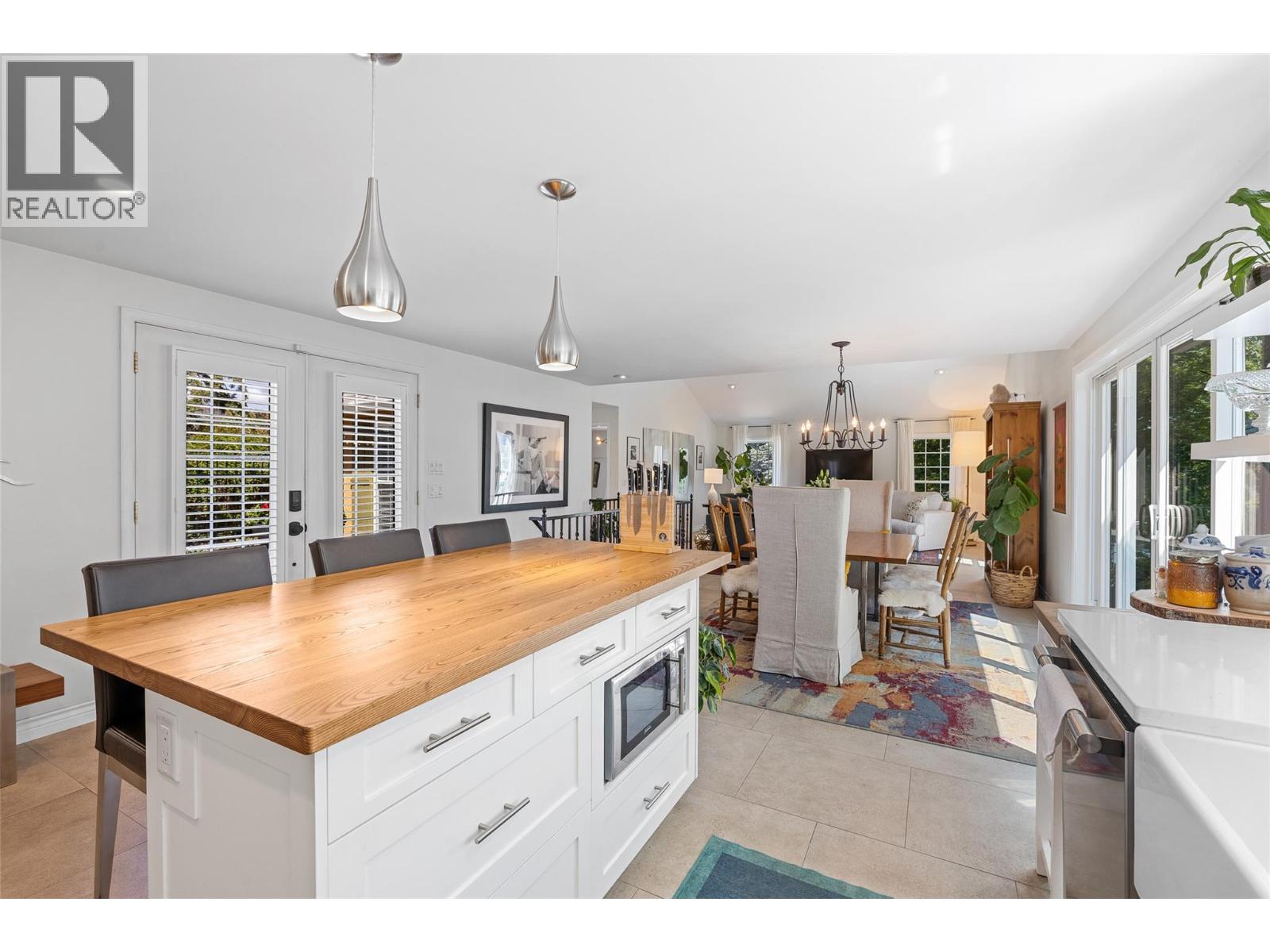  2430 Longhill Road, Kelowna