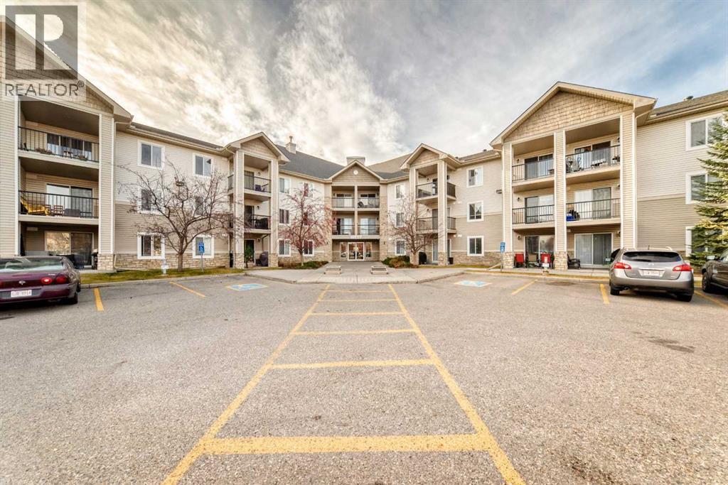 Single Family House for Sale in   Eversyde Avenue SW Evergreen Calgary 