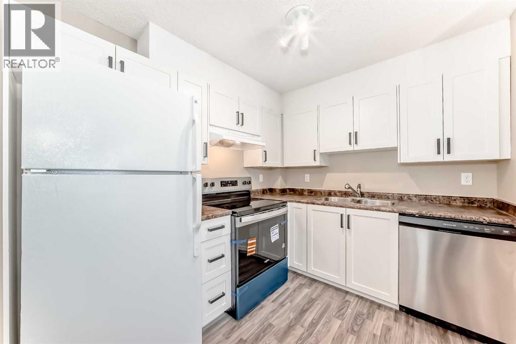 Single Family House for Sale in   Eversyde Avenue SW Evergreen Calgary 