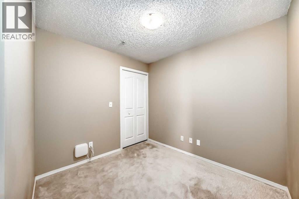 Single Family House for Sale in   Eversyde Avenue SW Evergreen Calgary 