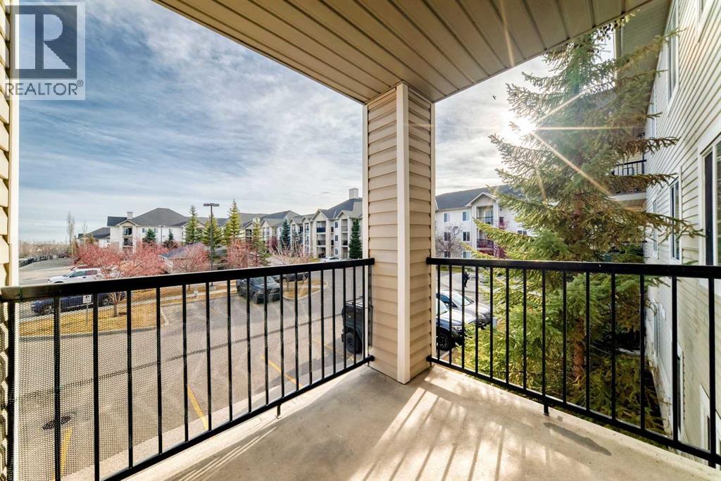 Single Family House for Sale in   Eversyde Avenue SW Evergreen Calgary 