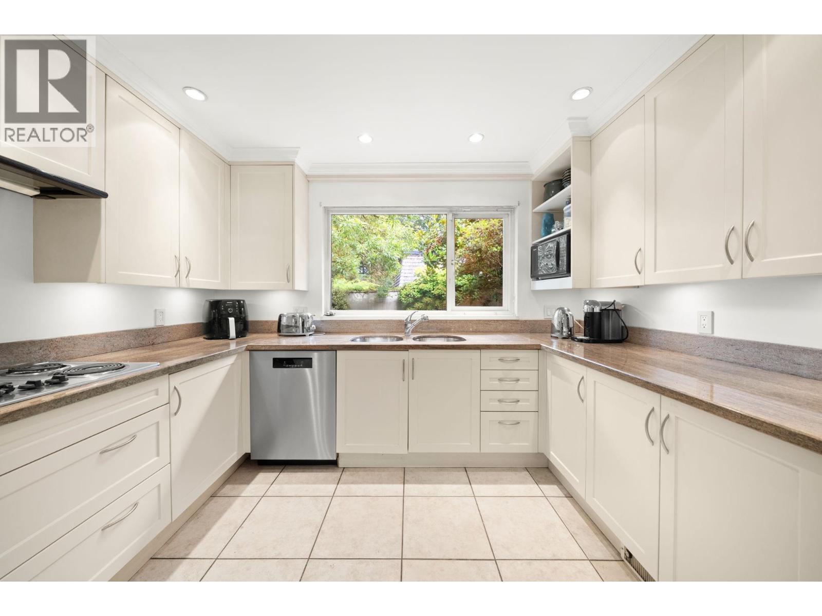 1443 MCRAE AVENUE, Vancouver