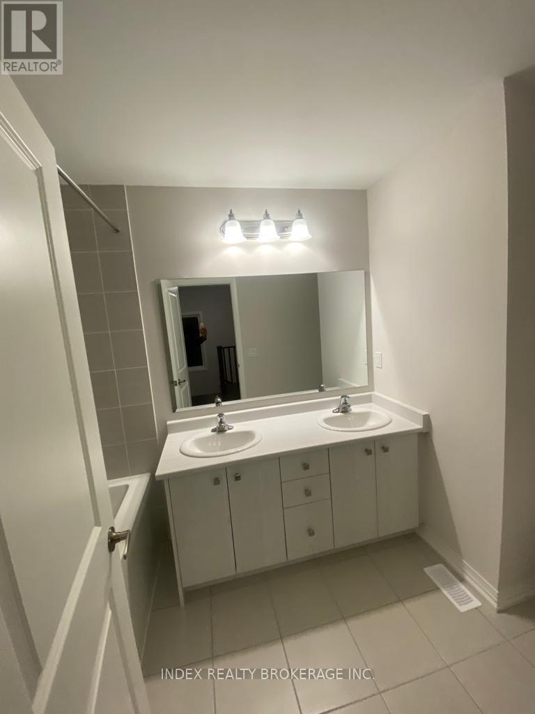 249 ROSEBURY WAY - Photo 5 of 13, Hamilton (Mount Hope), Ontario