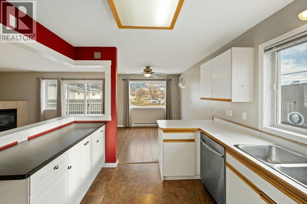 6201 Maple Drive Unit# 206, Osoyoos