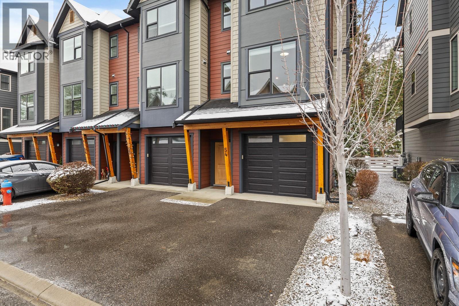 #54-2490 Tuscany Drive, West Kelowna