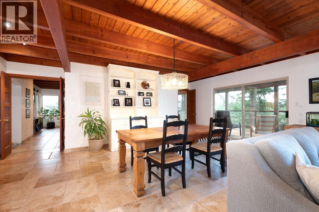 4 Bed, 4 Bath House for Sale in Bowen Island – 620 LAURA ROAD, Bowen Island - Image 8