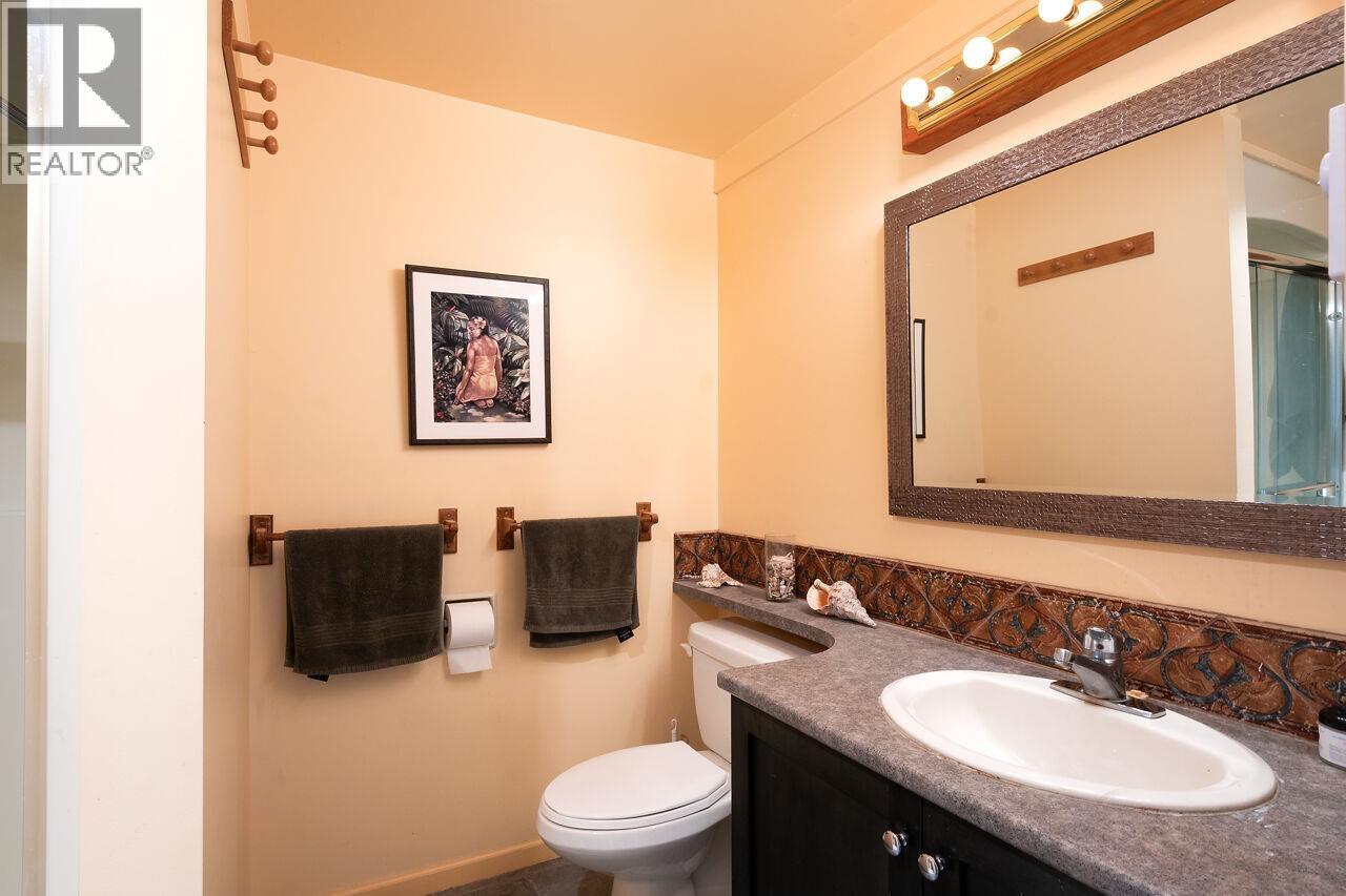 4 Bed, 4 Bath House for Sale in Bowen Island – 620 LAURA ROAD, Bowen Island - Image 18