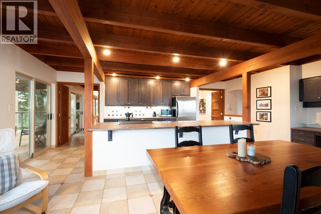 4 Bed, 4 Bath House for Sale in Bowen Island – 620 LAURA ROAD, Bowen Island - Image 9