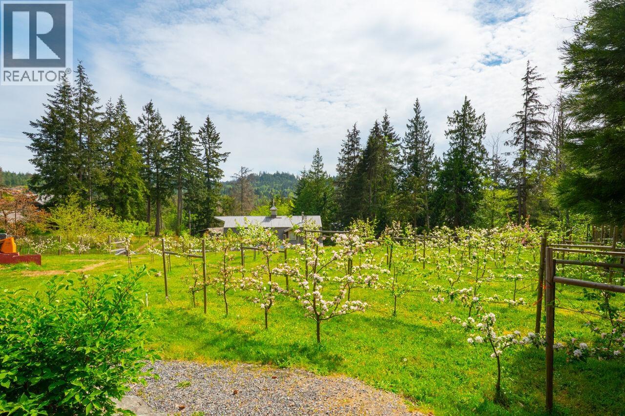 4 Bed, 4 Bath House for Sale in Bowen Island – 620 LAURA ROAD, Bowen Island - Image 24