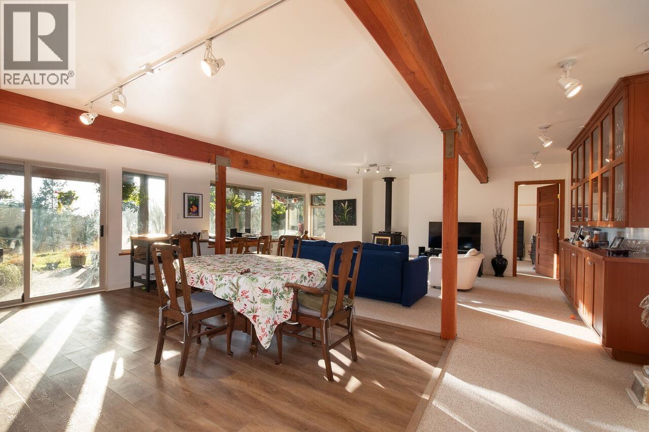 4 Bed, 4 Bath House for Sale in Bowen Island – 620 LAURA ROAD, Bowen Island - Image 15