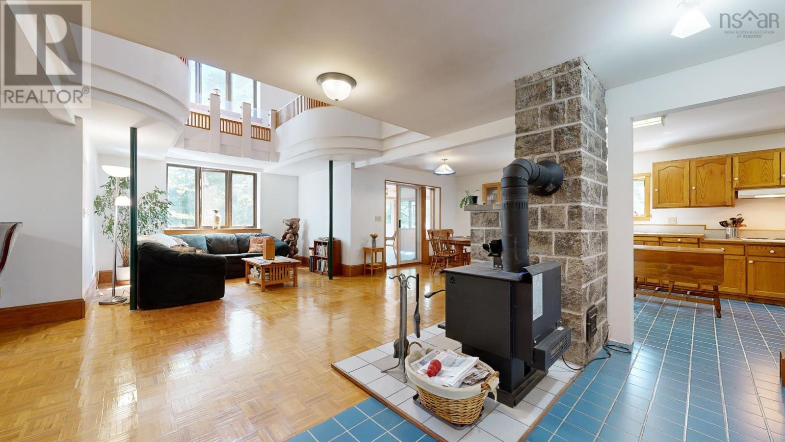 Property 35 of 49 of 809 Highway 203