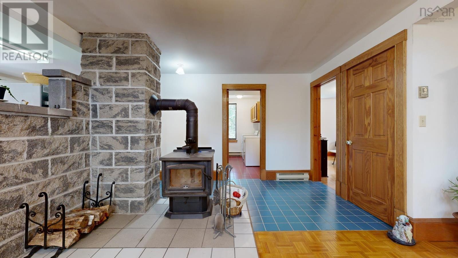 Property 1 of 49 of 809 Highway 203