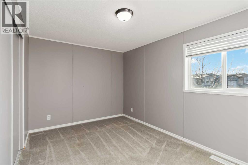 552 Mckinlay Crescent, Fort McMurray