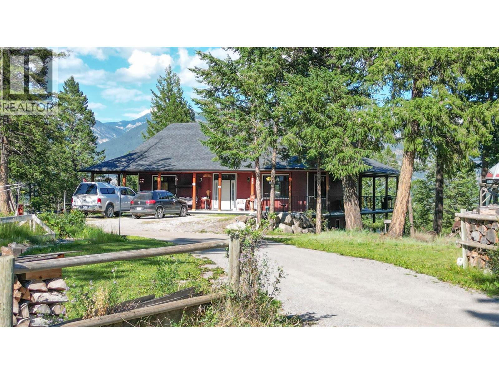 4197 Coy Road, Invermere