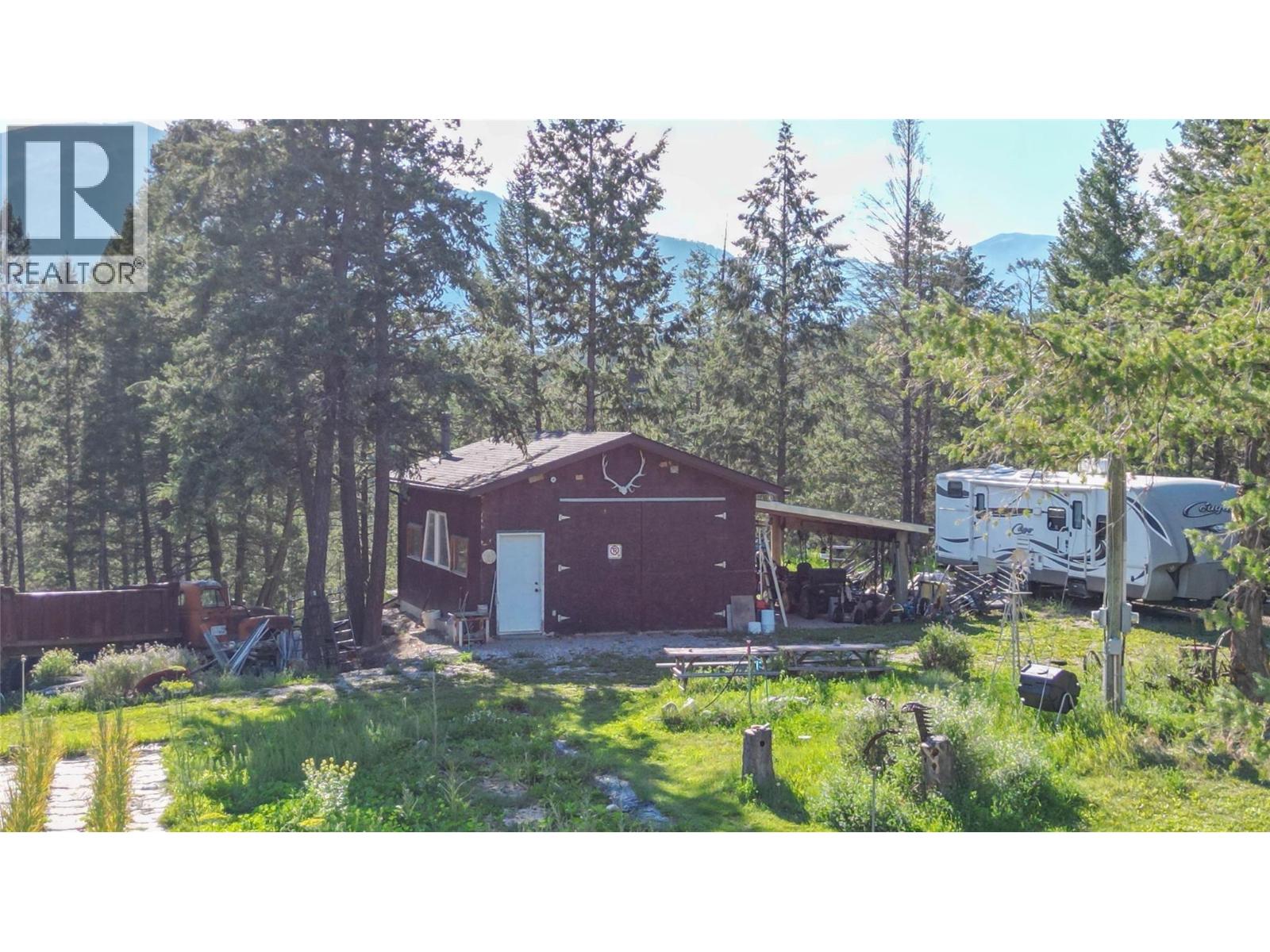4197 Coy Road, Invermere