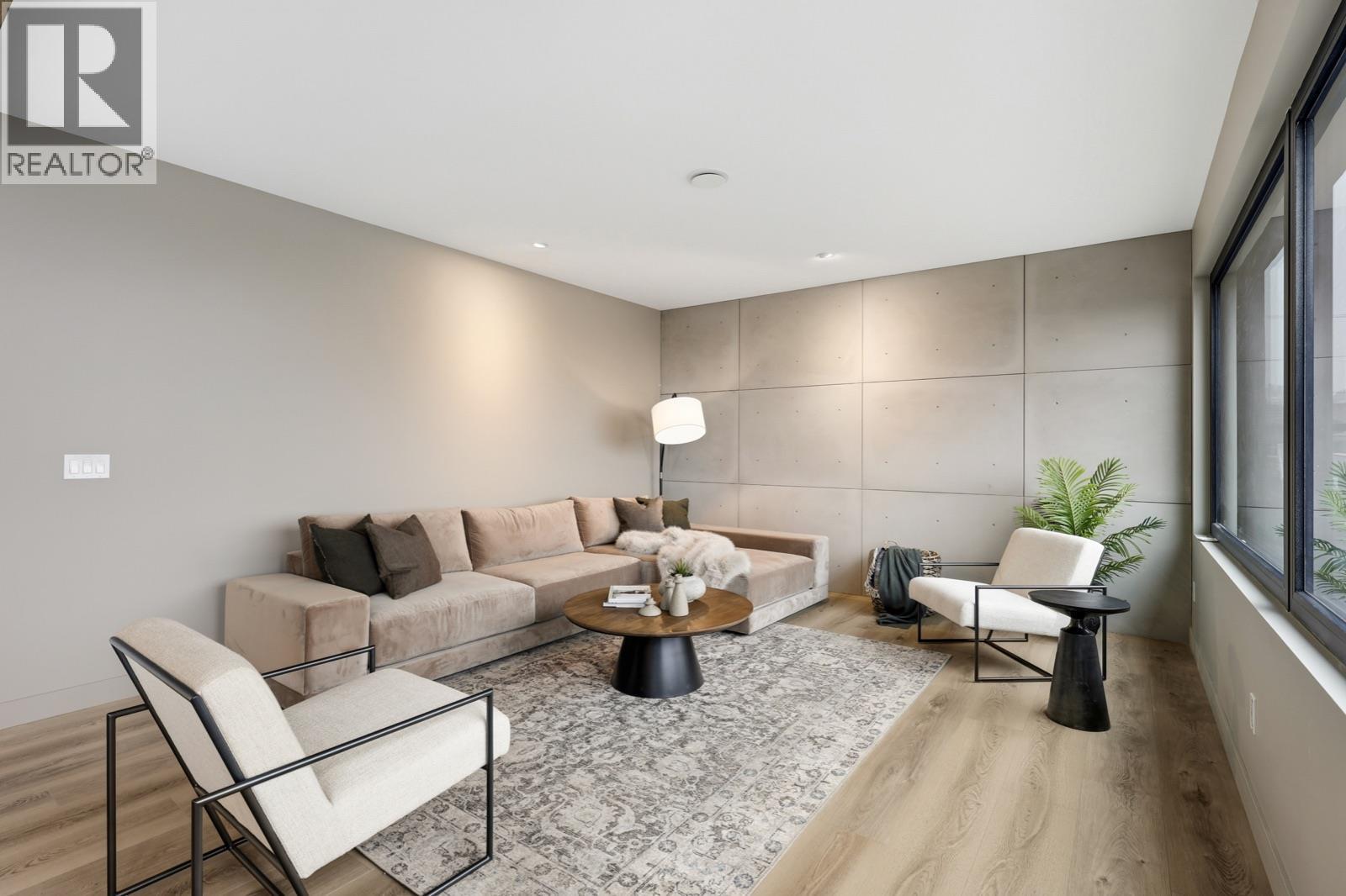 614 COWAN Street, Kamloops