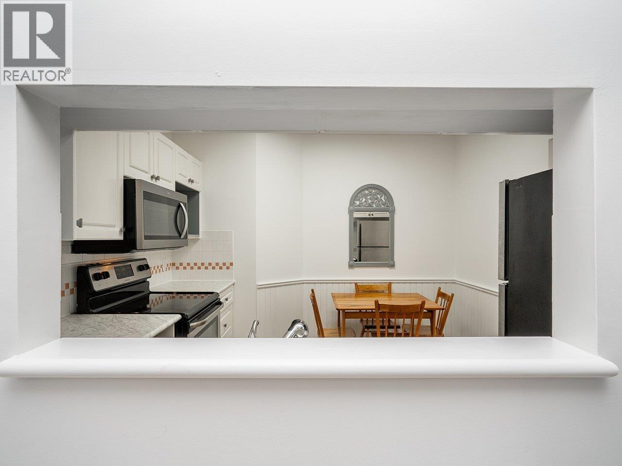 #305-4728 53RD Street, Delta