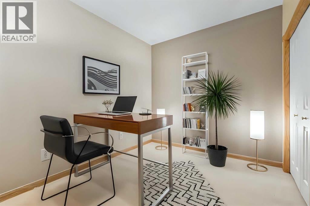 Single Family House for Sale in    Avenue NE Mayland Heights Calgary 