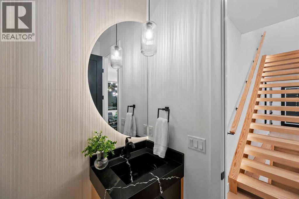 Single Family House for Sale in   Avenue SW Shaganappi Calgary 