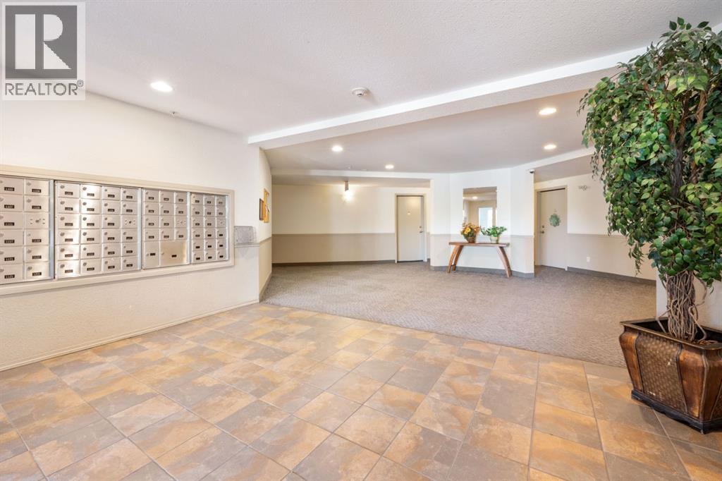 Single Family House for Sale in   Eversyde Avenue SW Evergreen Calgary 