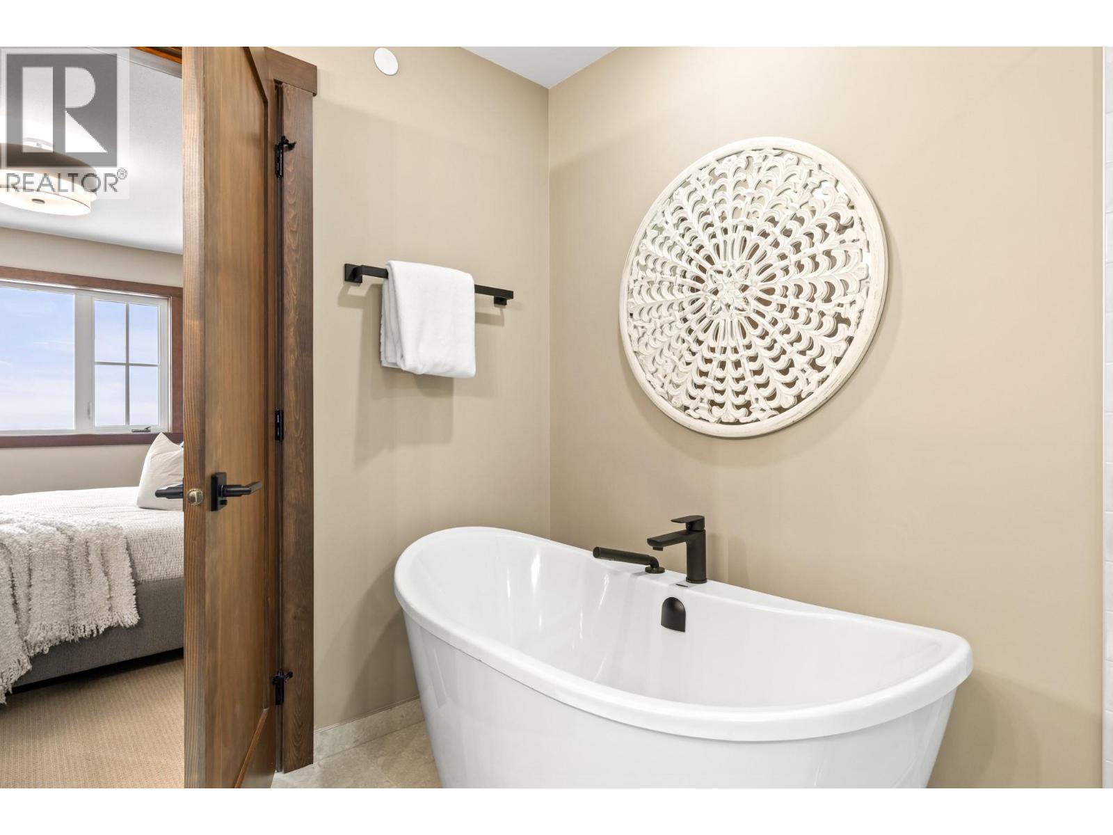 89 255 Feathertop Way, Big White