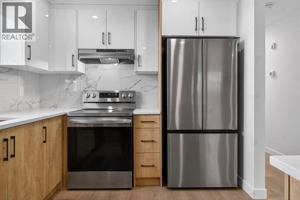 Single Family House Bi-level for Sale in  Pinehill Road NE Pineridge Calgary 