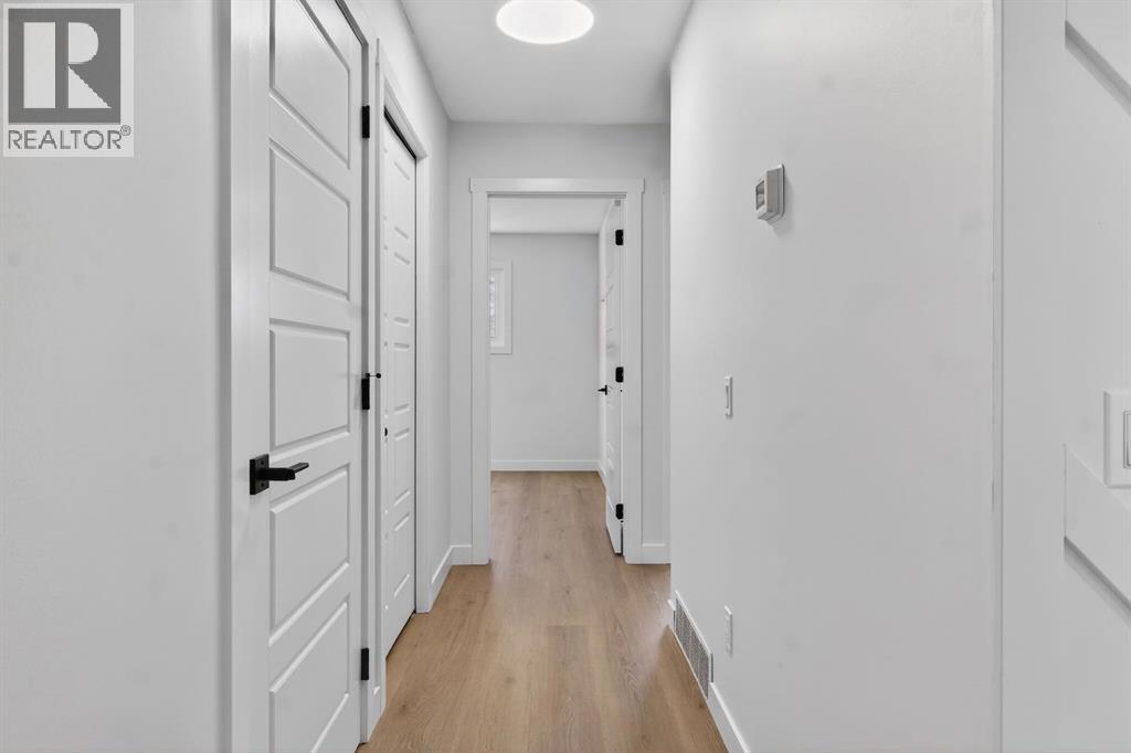 Single Family House Bi-level for Sale in  Pinehill Road NE Pineridge Calgary 