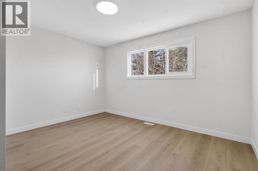 150 Pinehill Road NE, Calgary, Alberta