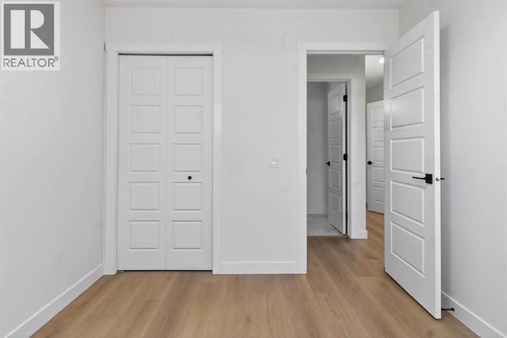 Single Family House Bi-level for Sale in  Pinehill Road NE Pineridge Calgary 