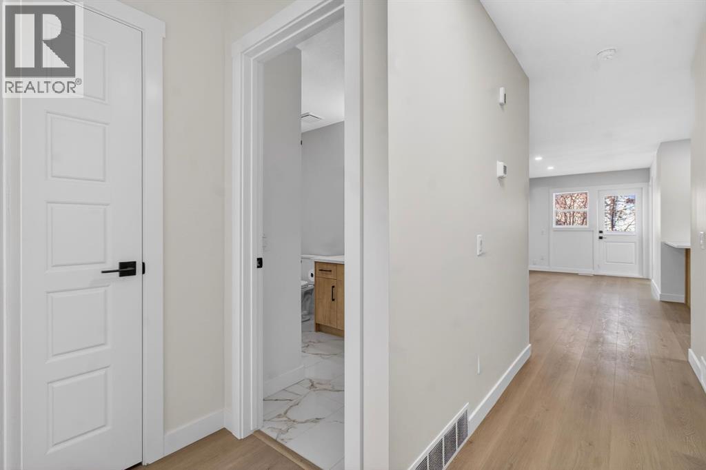 Single Family House Bi-level for Sale in  Pinehill Road NE Pineridge Calgary 