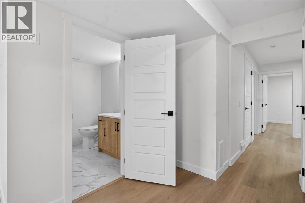 Single Family House Bi-level for Sale in  Pinehill Road NE Pineridge Calgary 