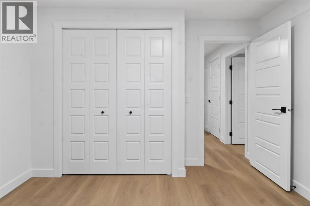 Single Family House Bi-level for Sale in  Pinehill Road NE Pineridge Calgary 