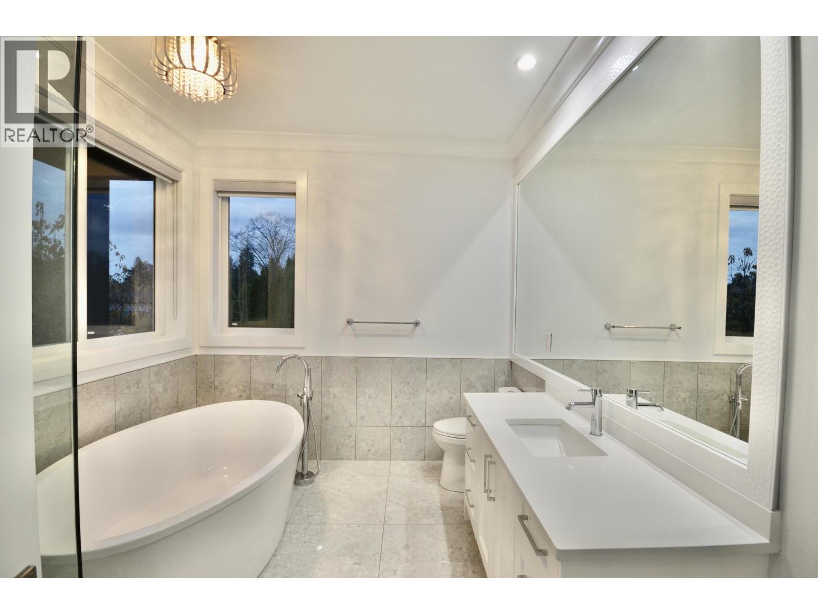 1936 PRAIRIE AVENUE, Port Coquitlam