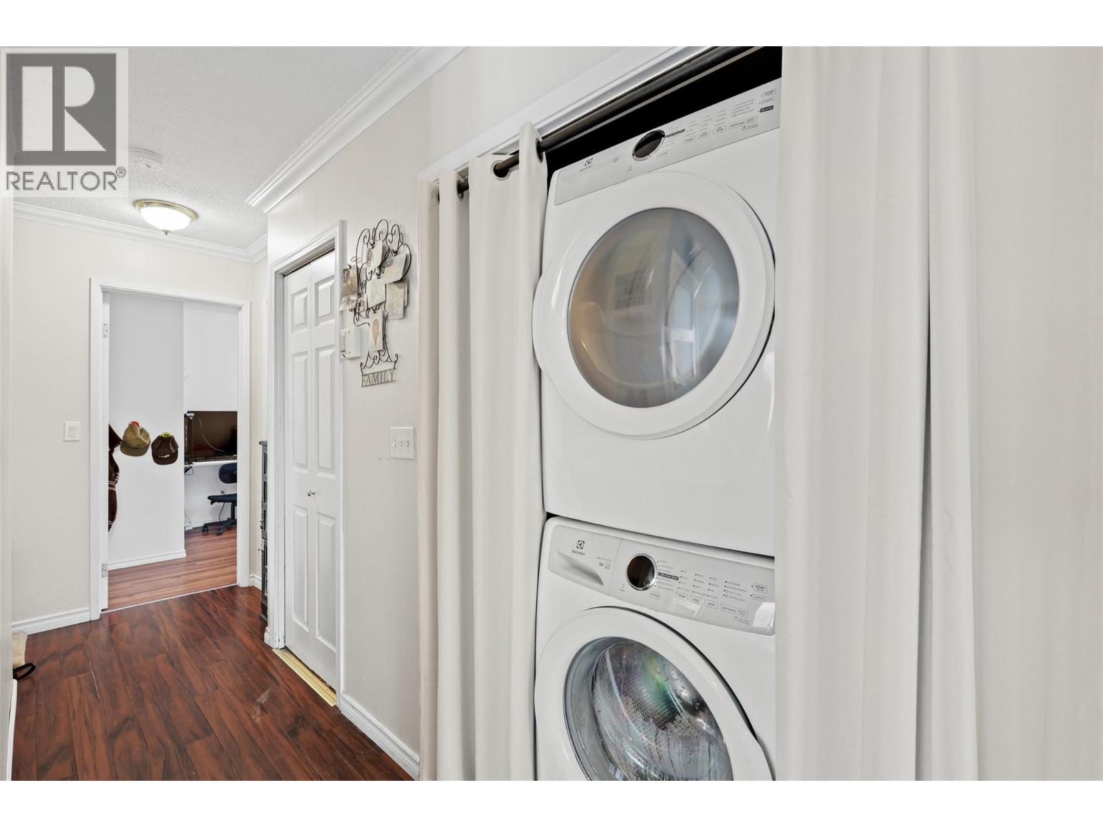 2667 YOUNG Place, Kamloops