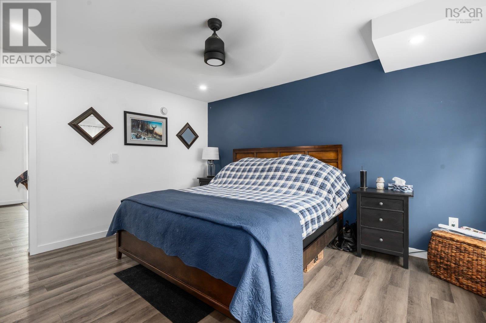 Property 9 of 29 of 4866 Highway 1