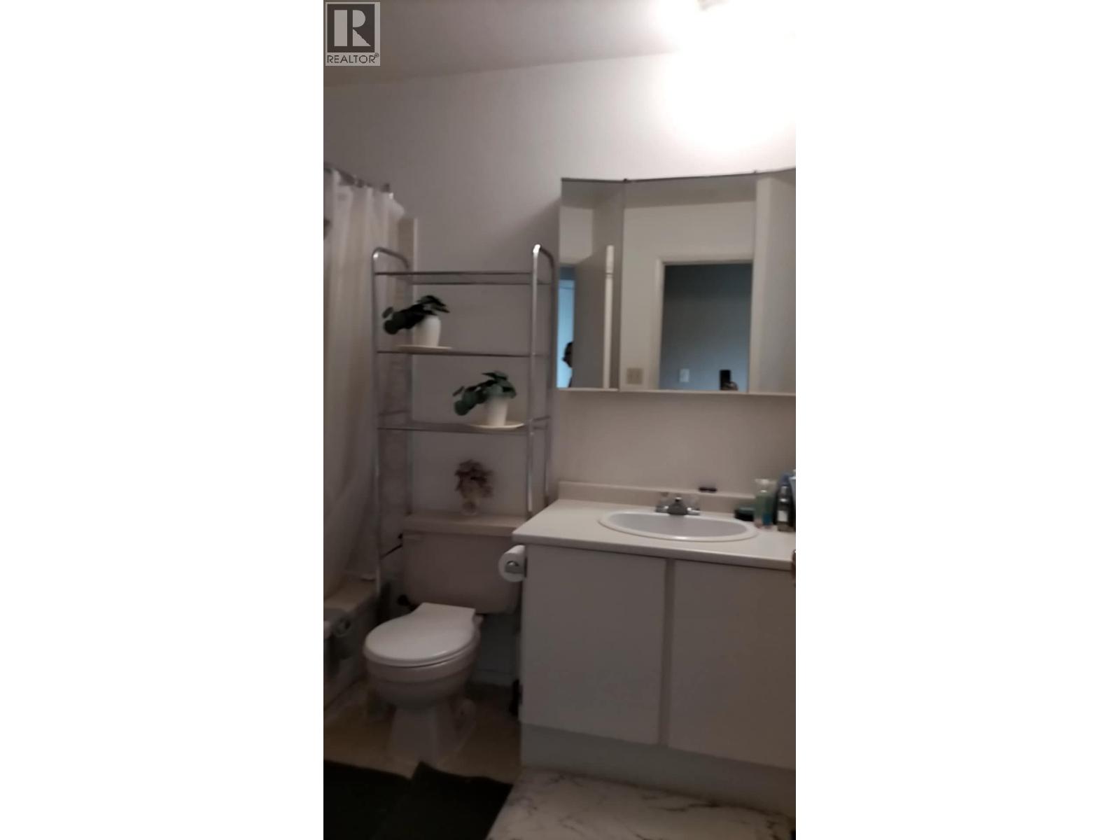 1301 2607 PEAR STREET, Terrace