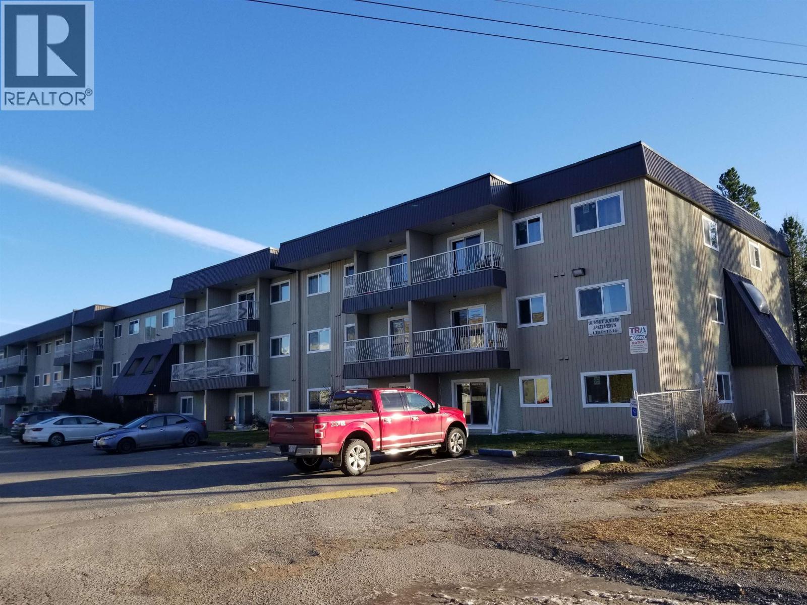 1301 2607 PEAR STREET, Terrace