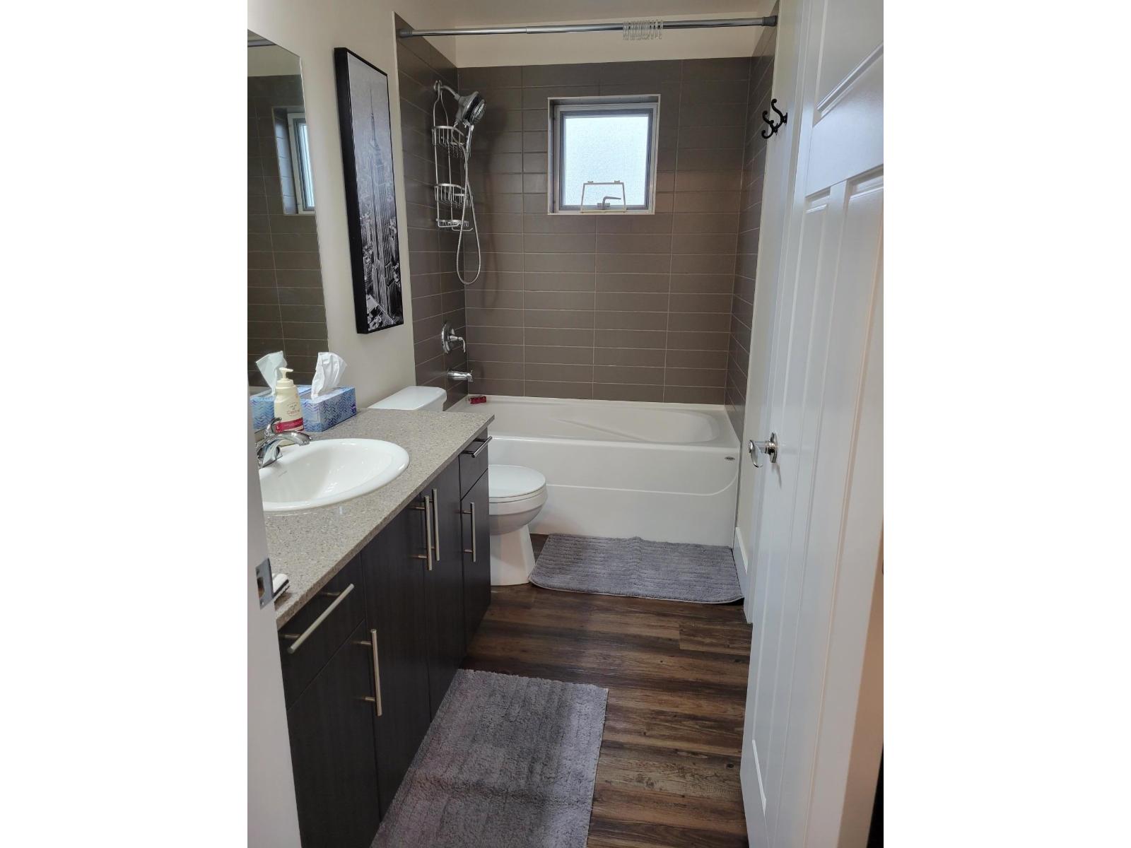 417 2565 CAMPBELL AVENUE — photo 19