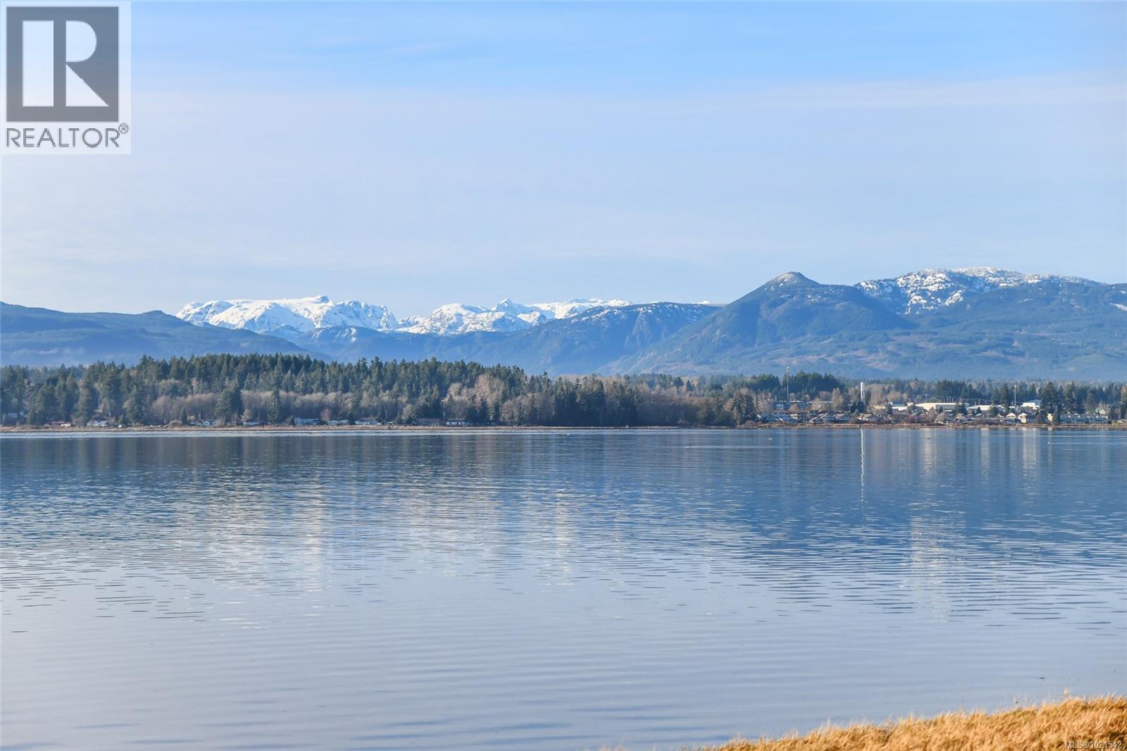 412 2275 Comox Ave, Comox