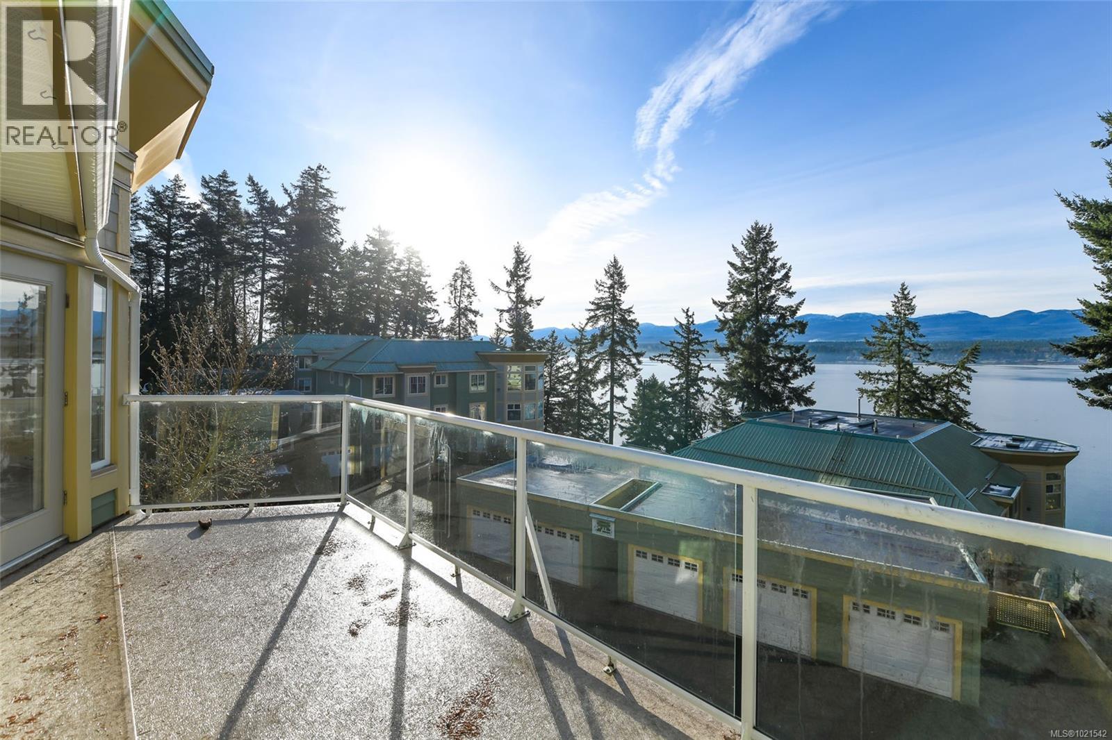 412 2275 Comox Ave, Comox