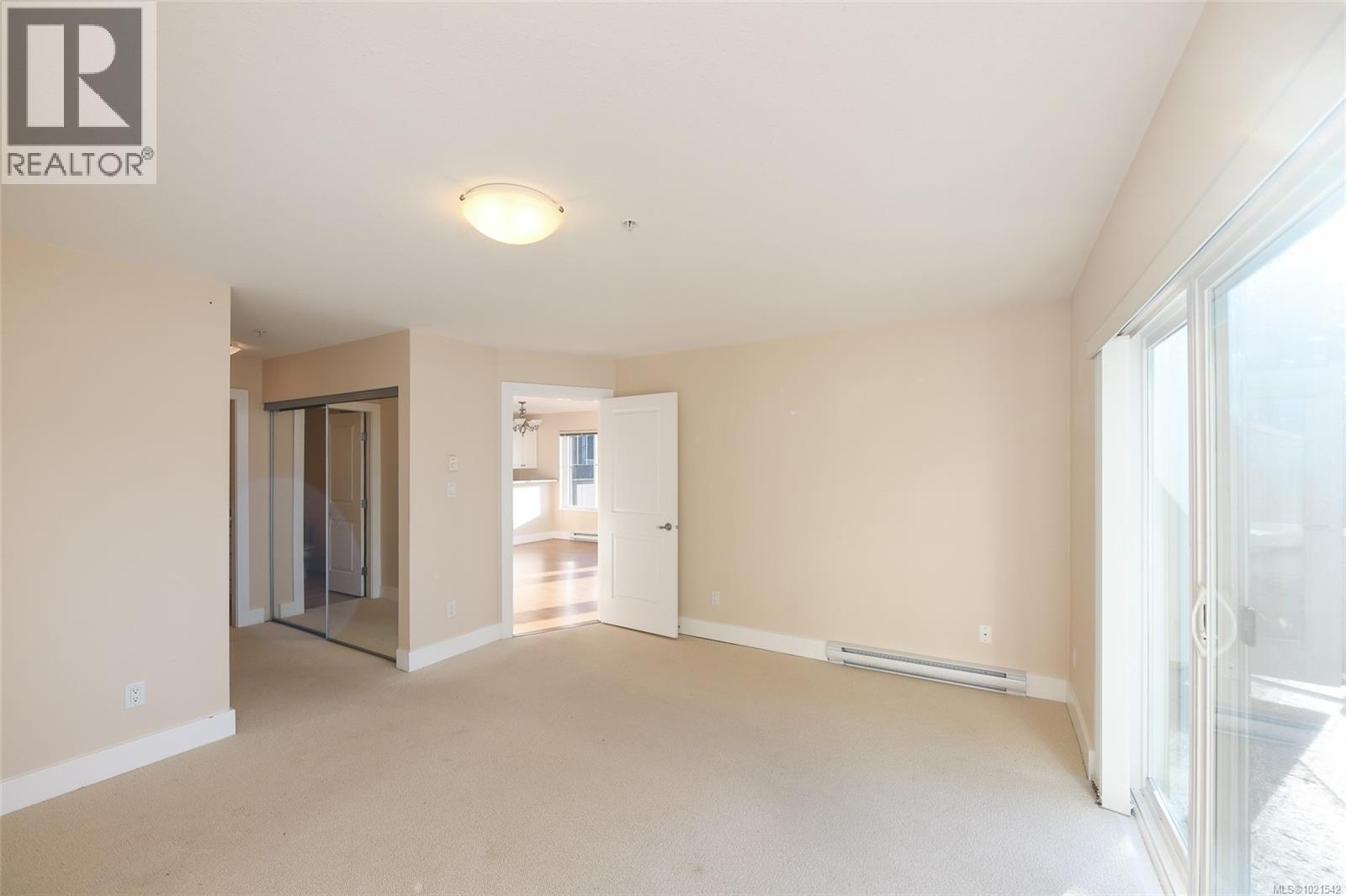 412 2275 Comox Ave, Comox