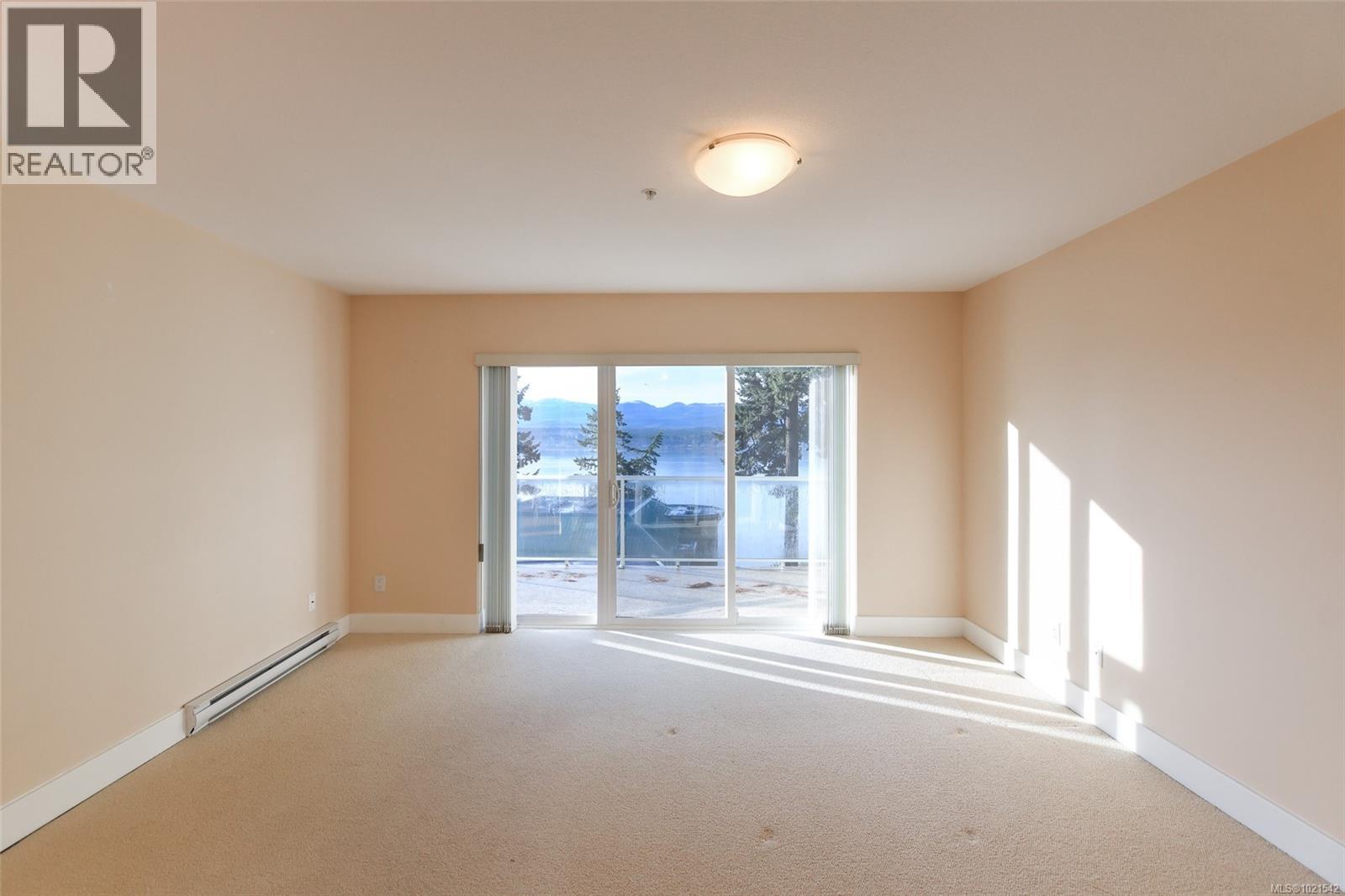 412 2275 Comox Ave, Comox