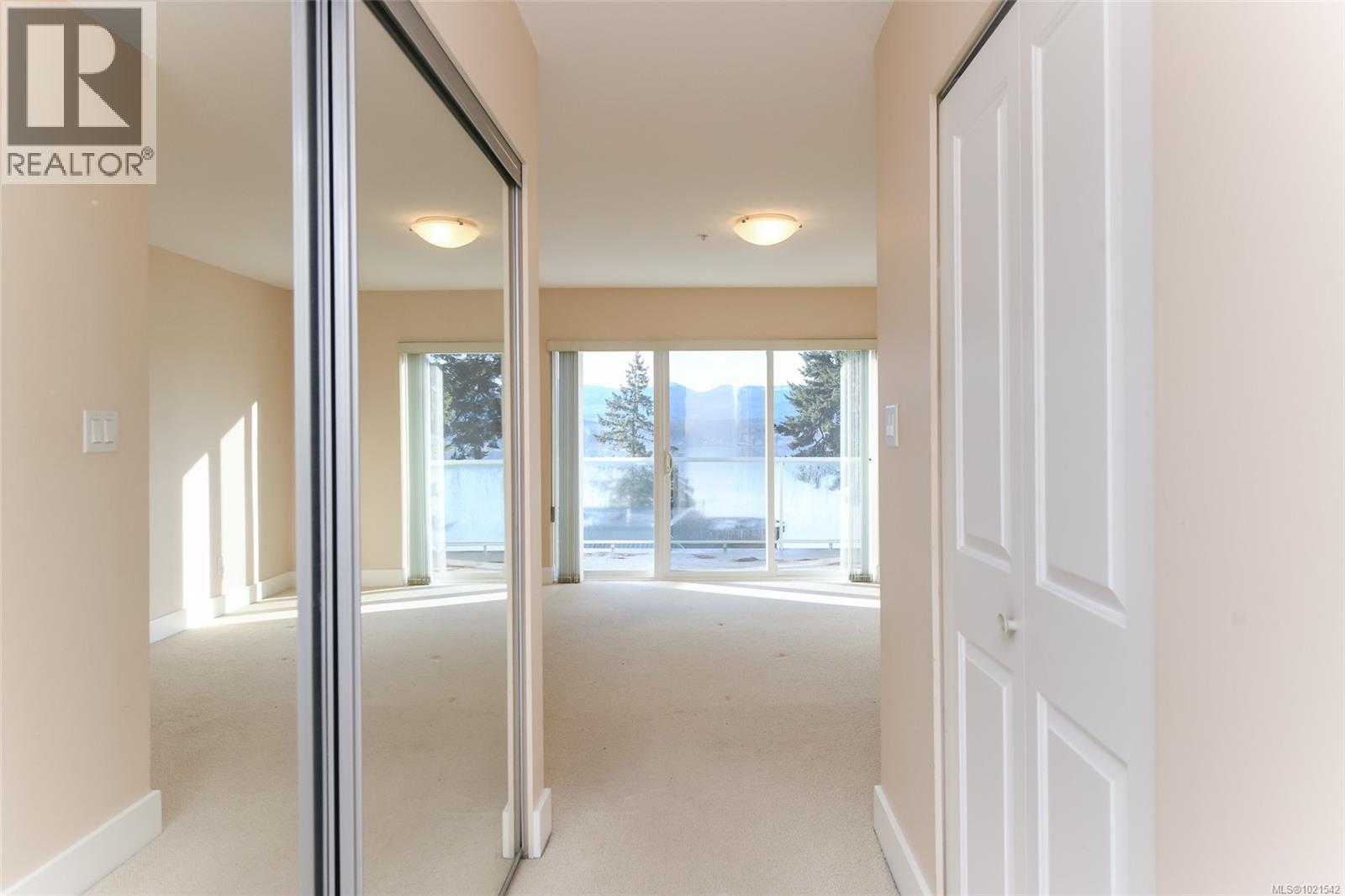 412 2275 Comox Ave, Comox