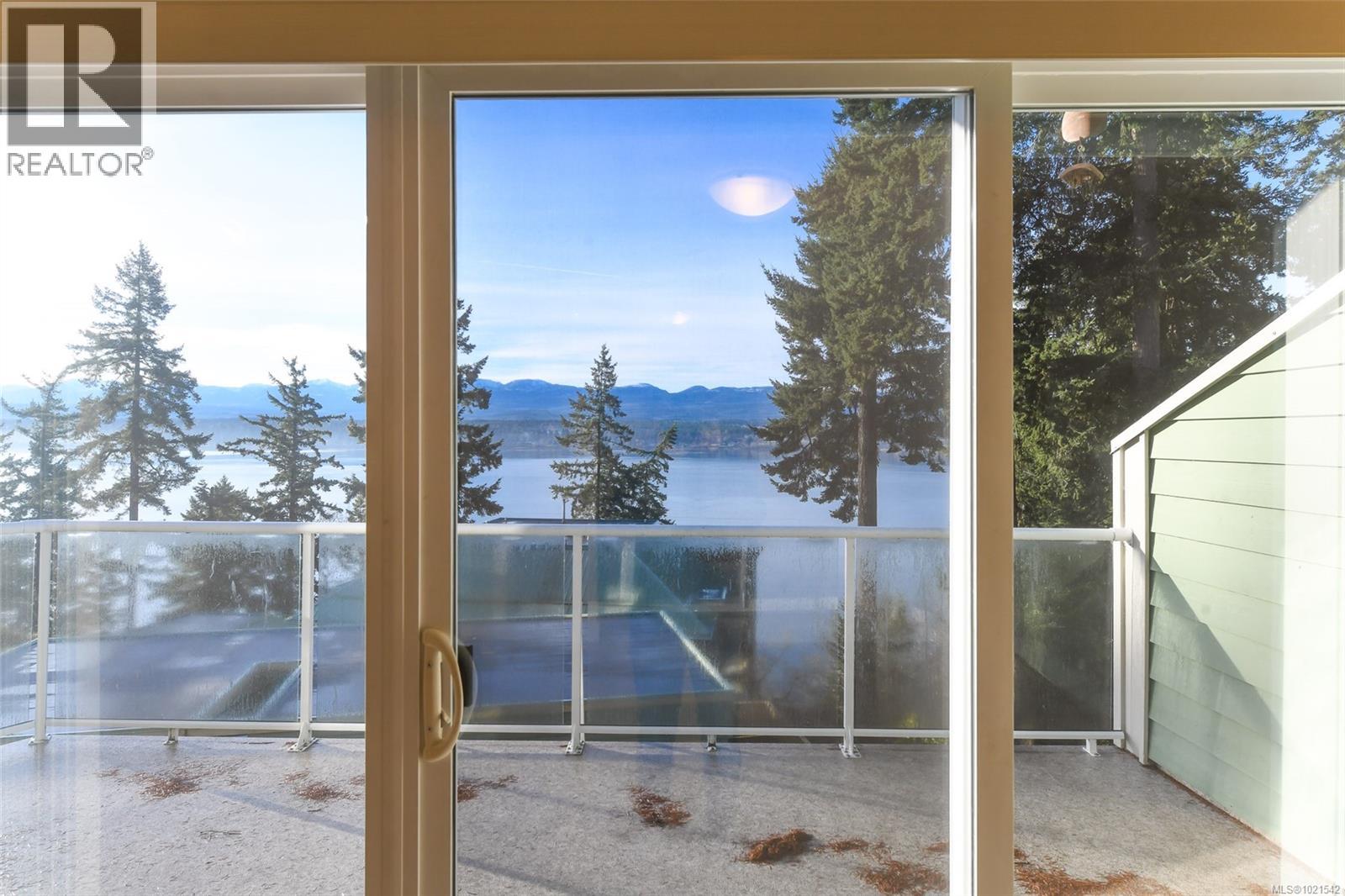 412 2275 Comox Ave, Comox