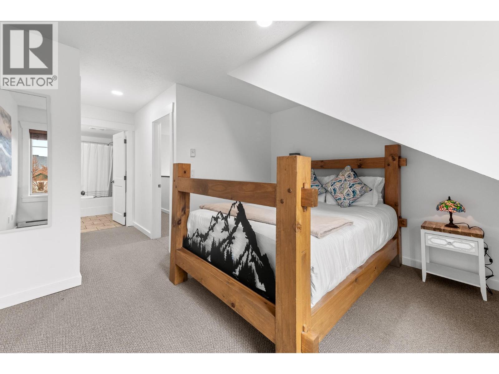 32 Rivermount Place Unit# 202a, Fernie