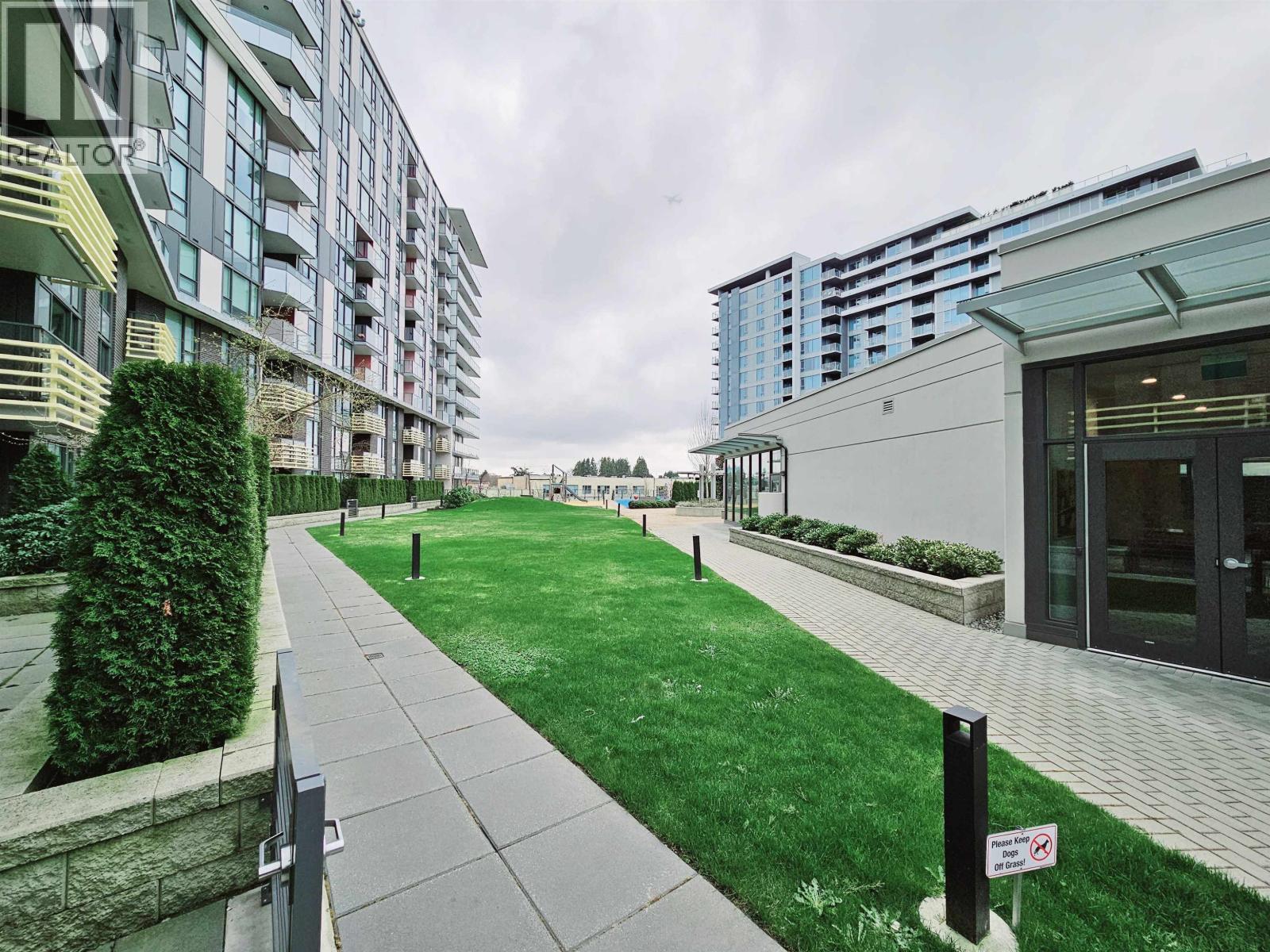 #307-3699 SEXSMITH Road, Richmond