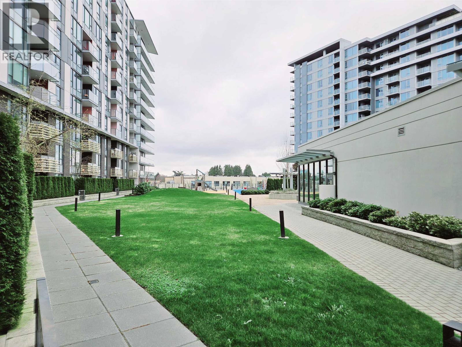 #307-3699 SEXSMITH Road, Richmond