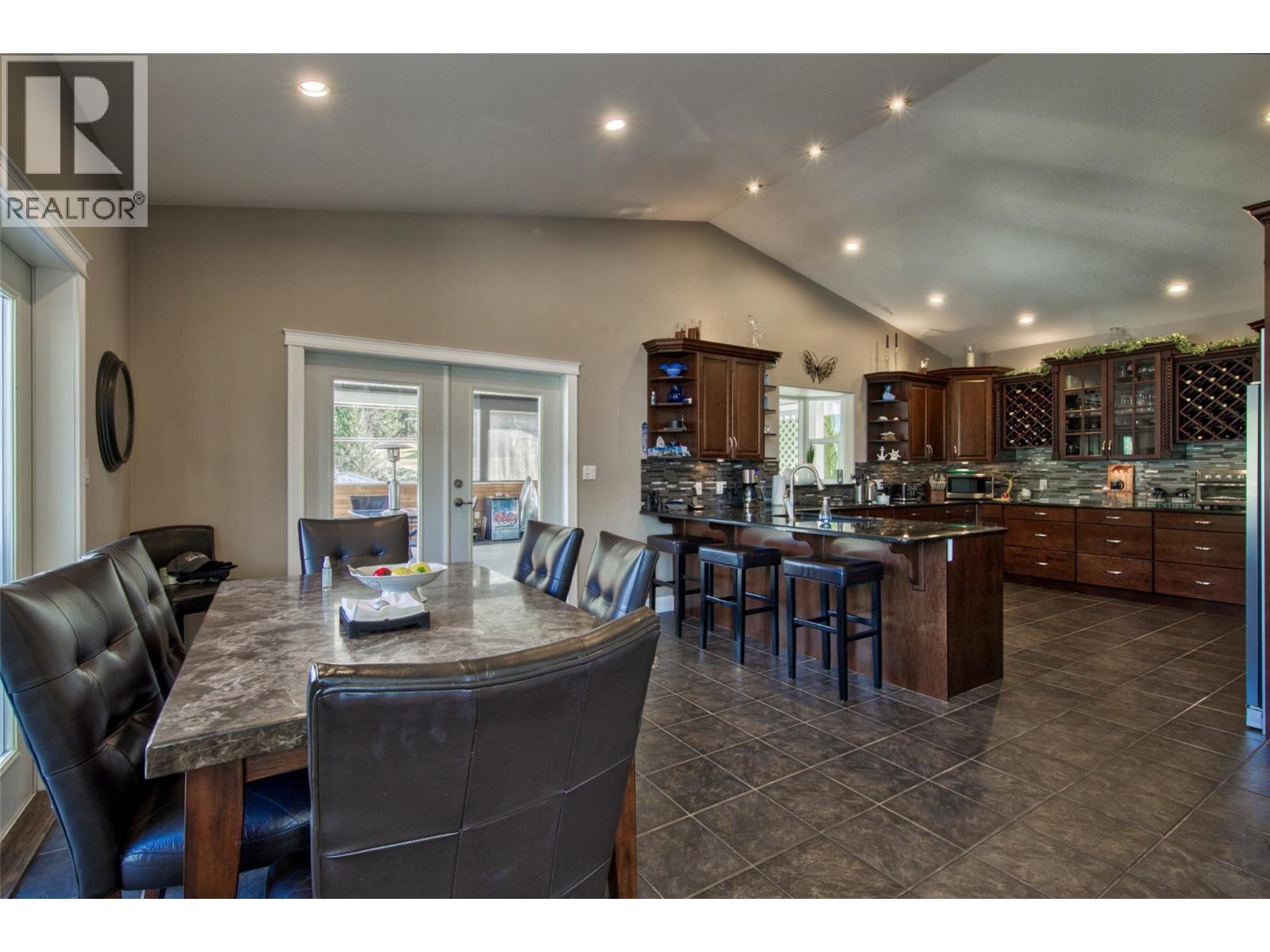  2886 Marine Drive, Blind Bay