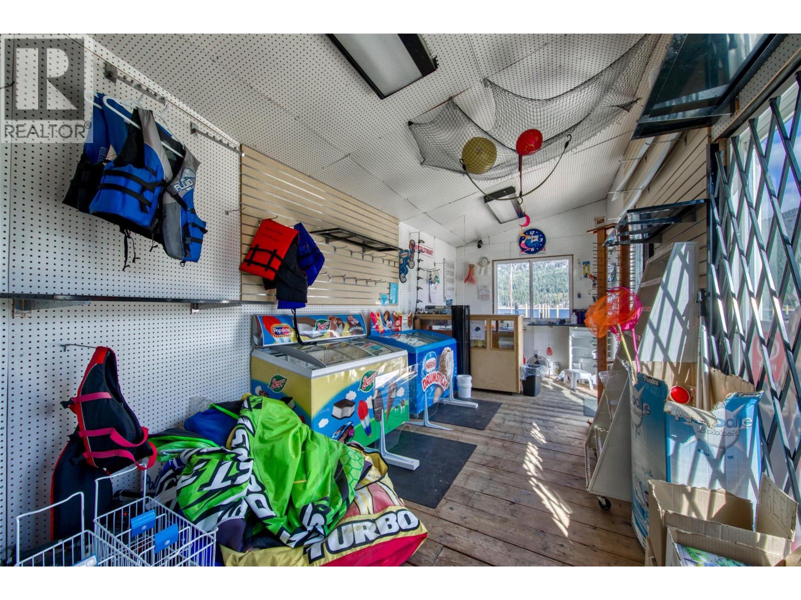  2886 Marine Drive, Blind Bay