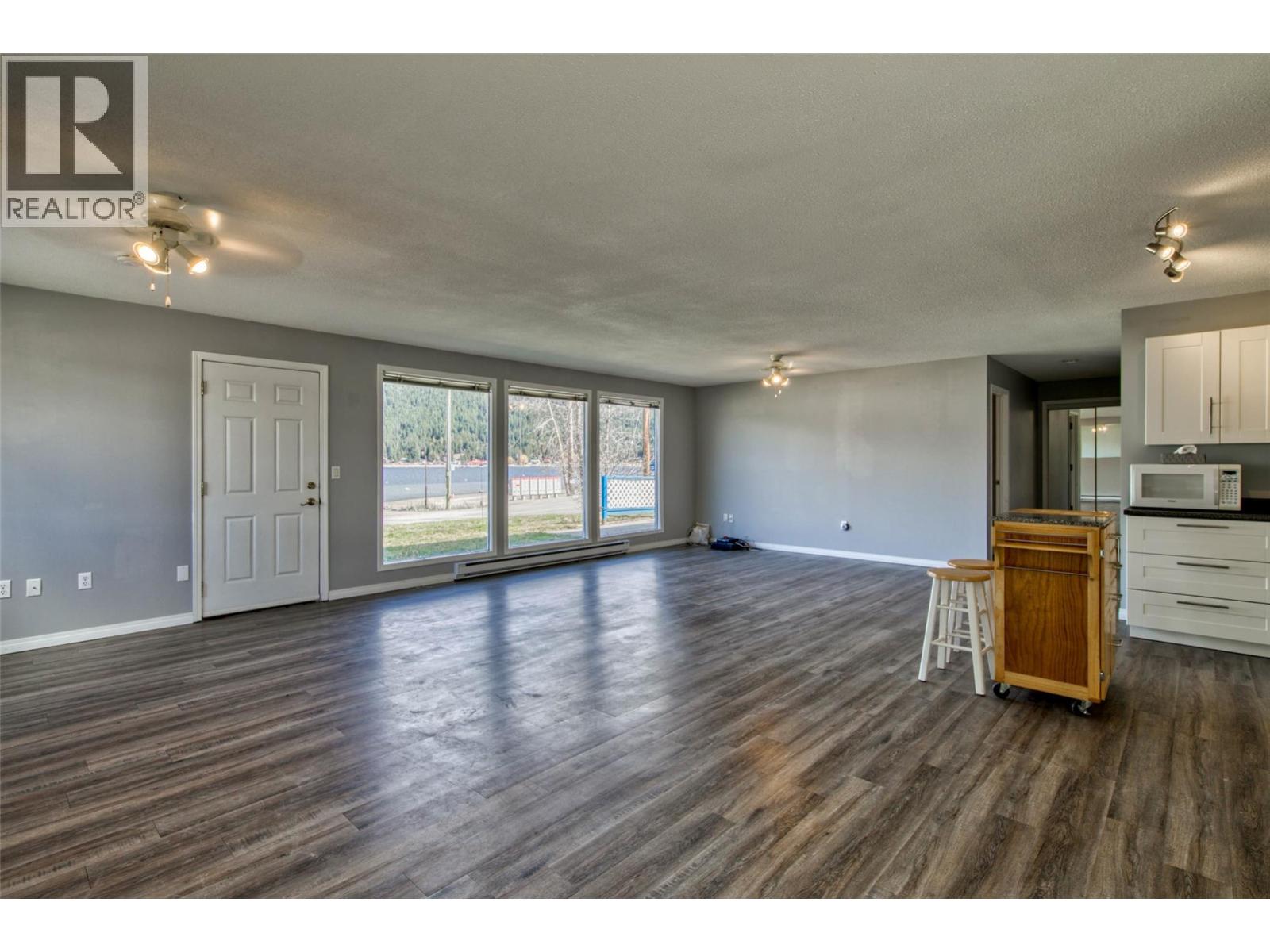  2886 Marine Drive, Blind Bay